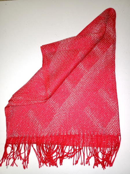 rojo-lineas-plateadas